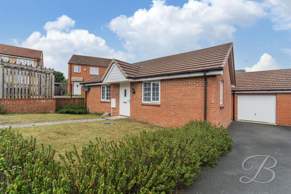House in Newark and Sherwood, Rainworth - View 2