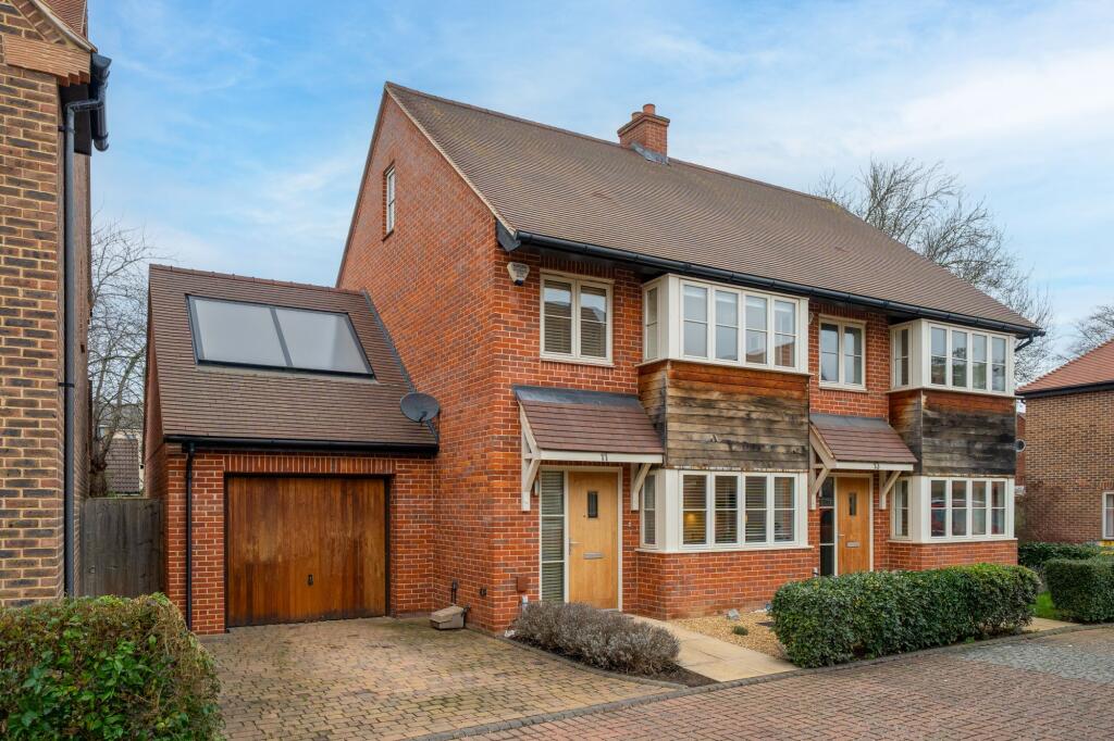 Main image of property: Middleton Close, Cambridge, CB4