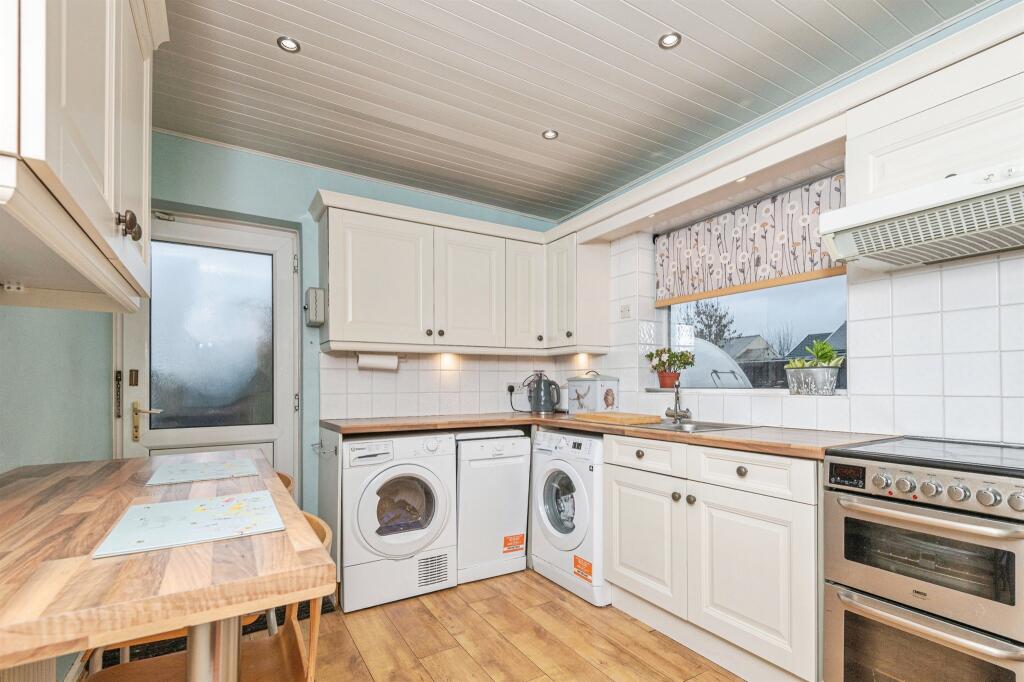 Rumble Road, DEWSBURY photo 2