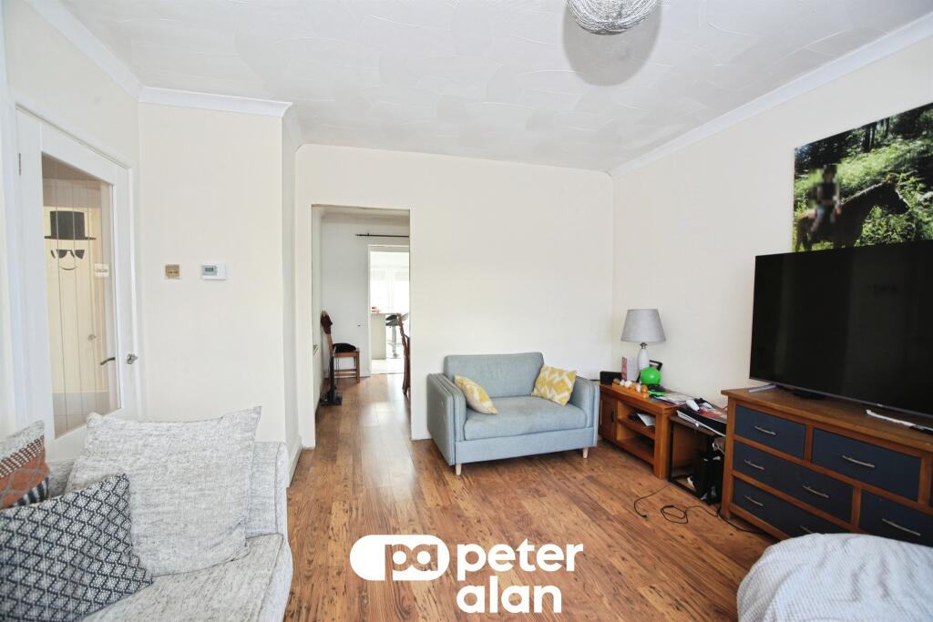 House in Maesycwmmer, Caerphilly - View 4