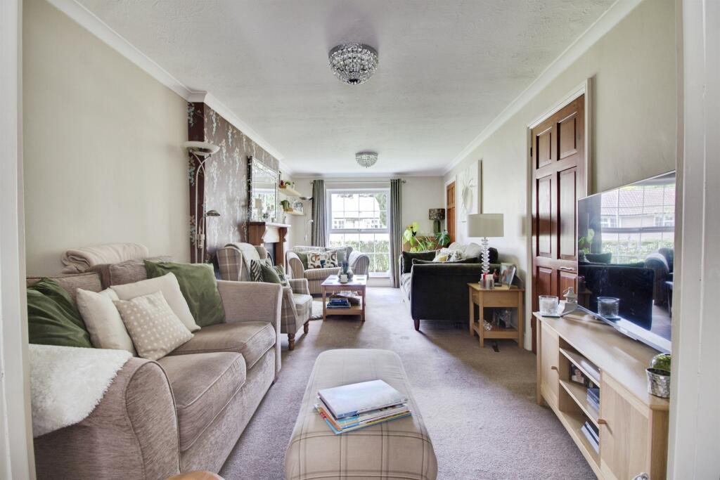 Lodgefield, WELWYN GARDEN CITY photo 4