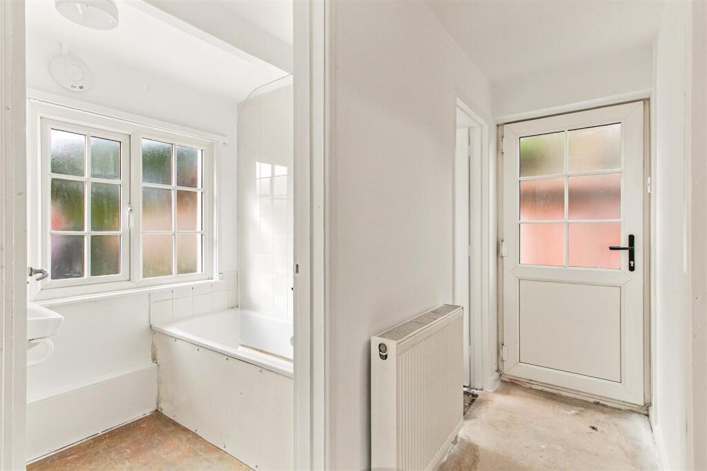 House in Wealden, Berwick - View 4