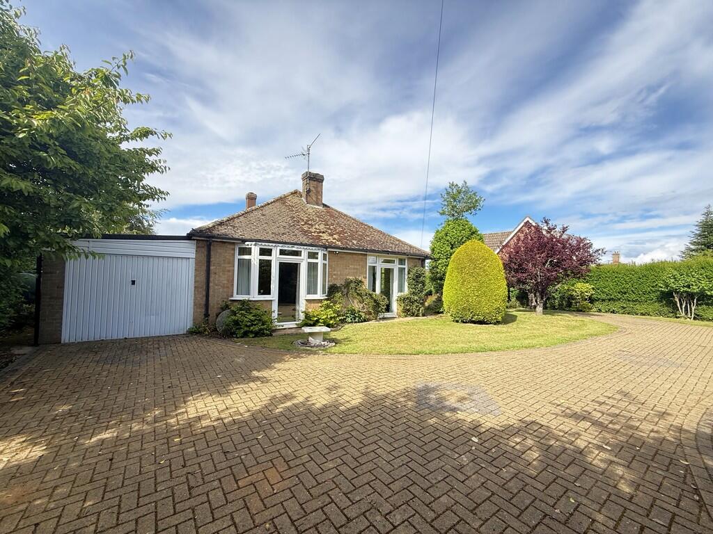 Main image of property: 48 Station Road