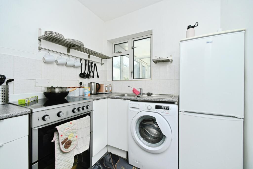 House in Brighton - View 3