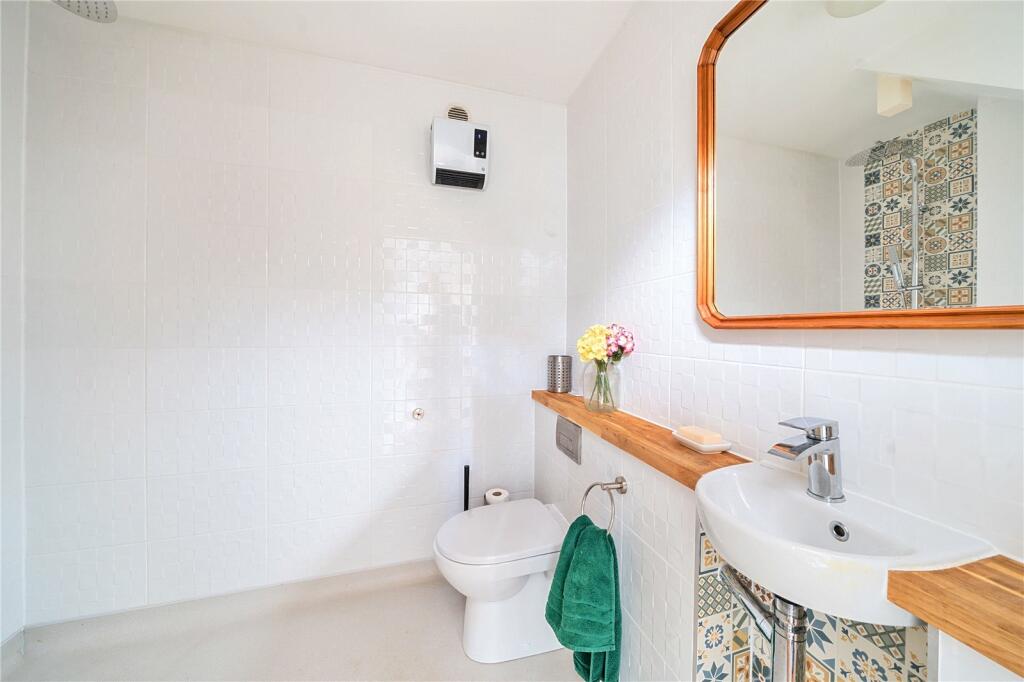 House in Surrey Heath, Mytchett - More