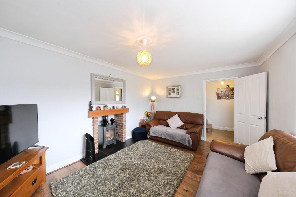 Rufford Avenue, Mansfield, NG21 photo 4