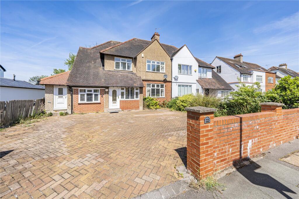 Main image of property: Cambridge Avenue, New Malden, KT3