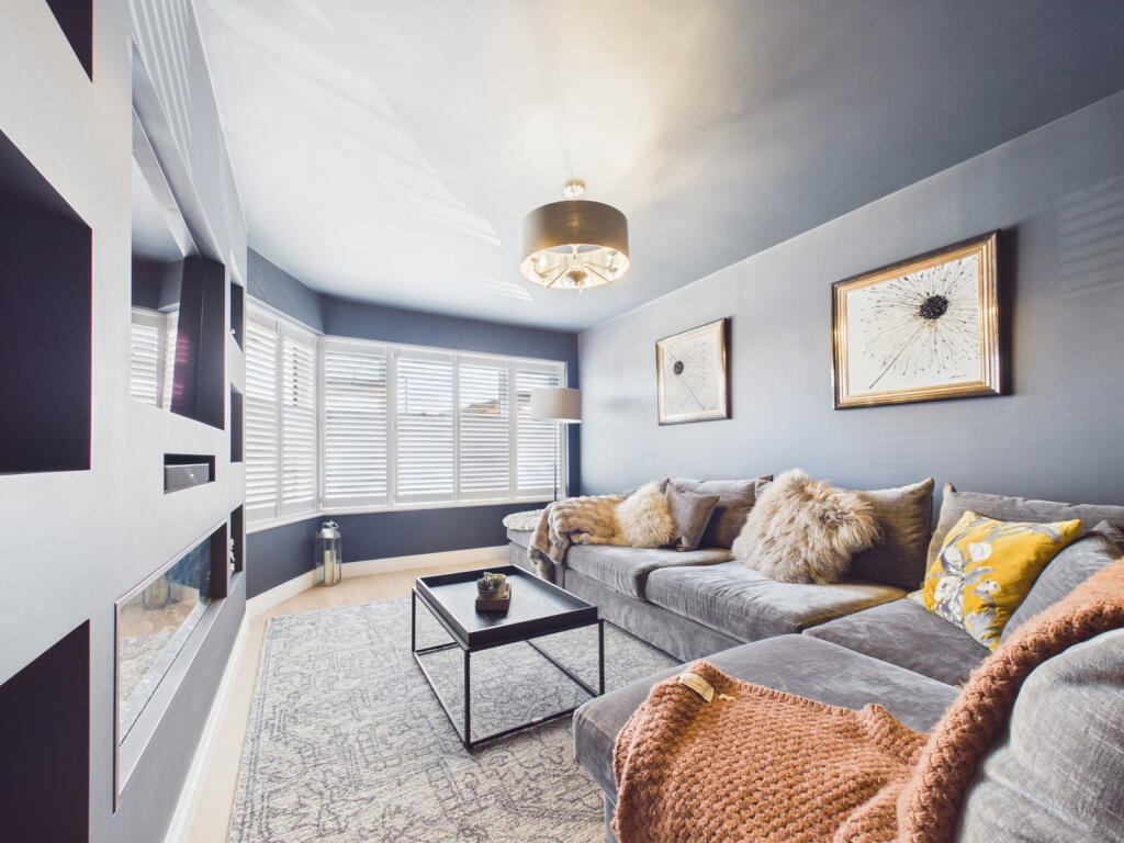 House in Slough, Windsor and Maidenhead - View 3