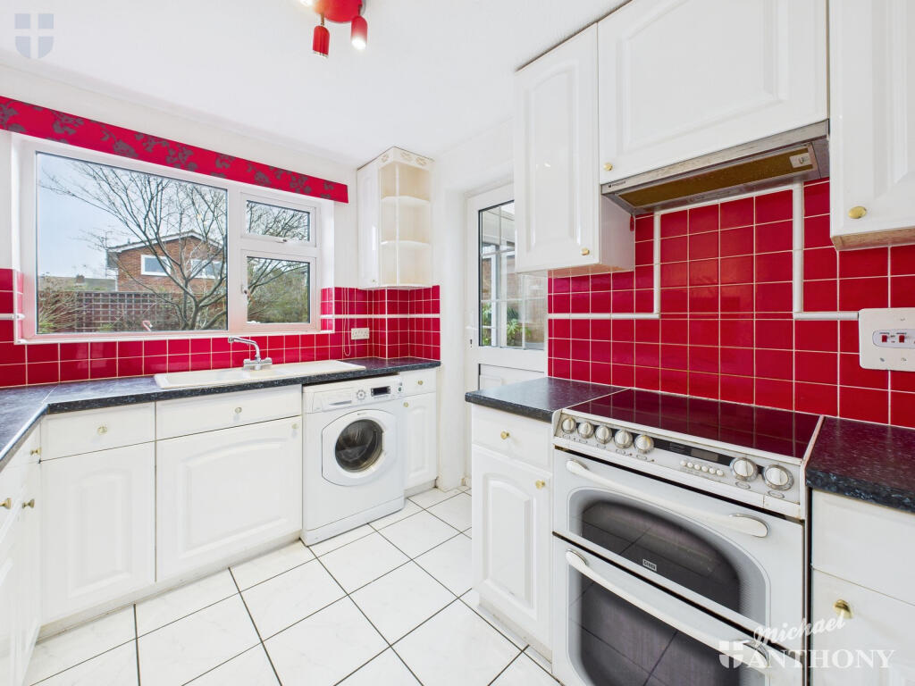 Ramworth Way, Aylesbury photo 4