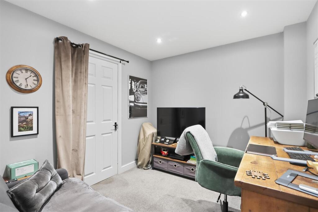 House in North East Derbyshire, Rattle, Ashover - View 4