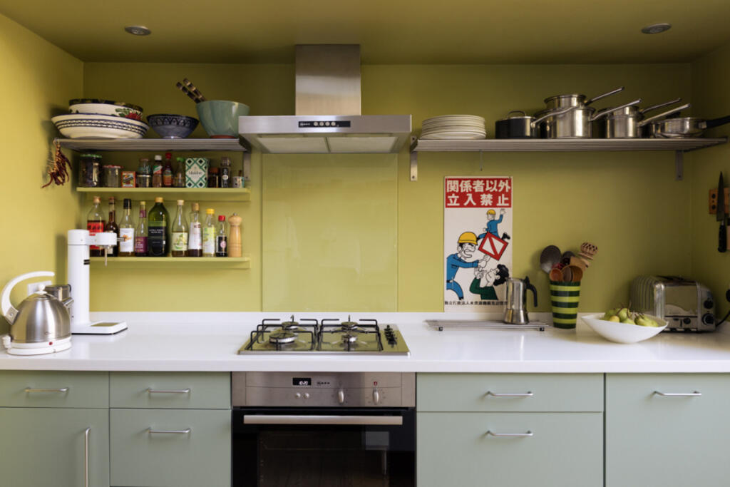 House in London - View 5