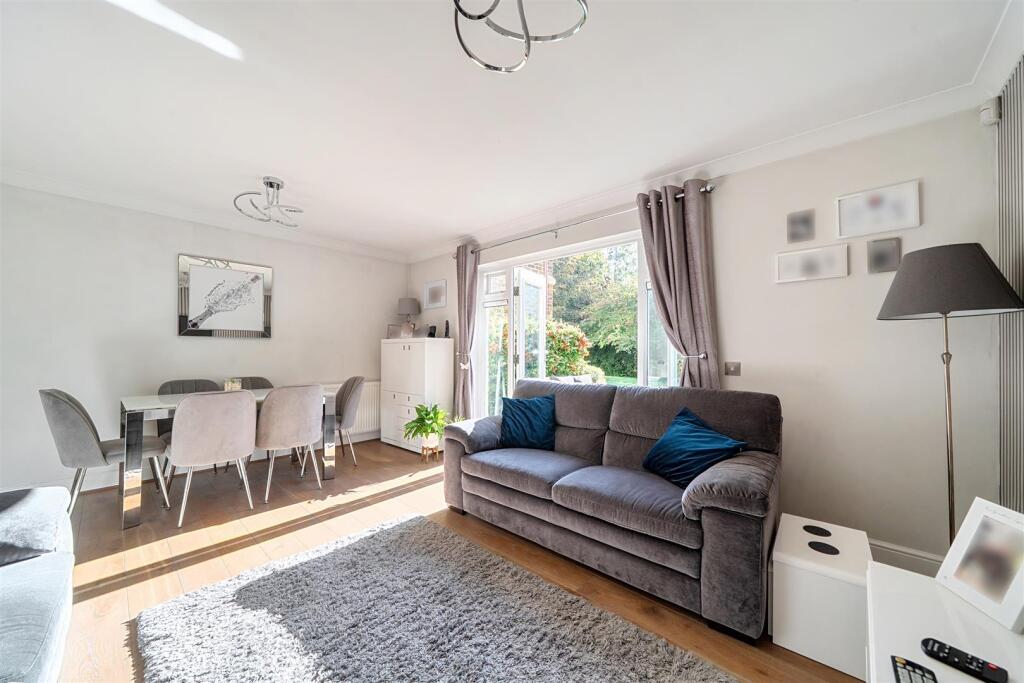 Apartment in Reigate and Banstead, Kingswood - View 5