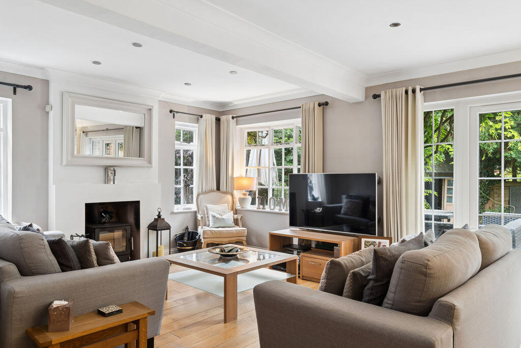 House in Slough - View 5