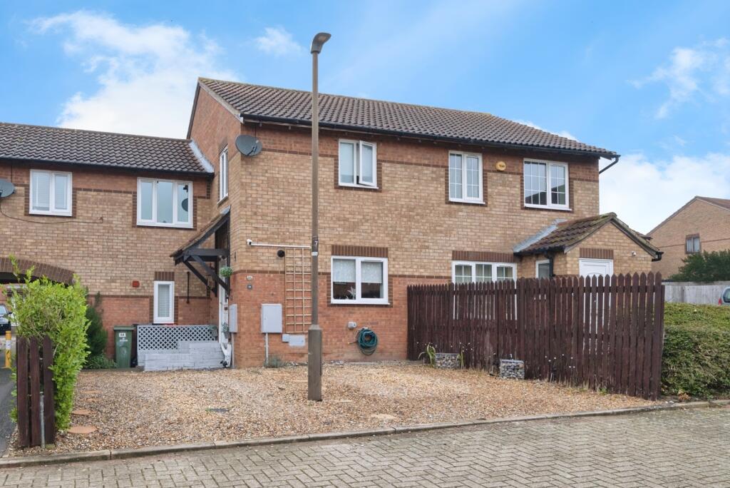 Main image of property: Hexham Gardens, Bletchley, Milton Keynes, Buckinghamshire, MK3