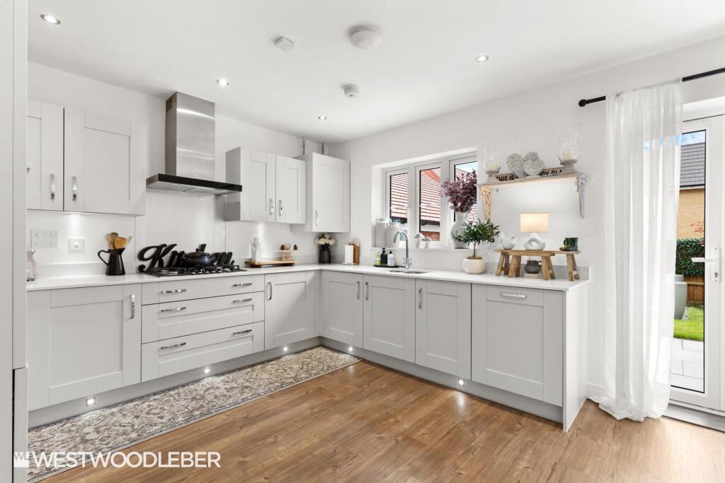 Elmer Close, Hoddeson photo 4