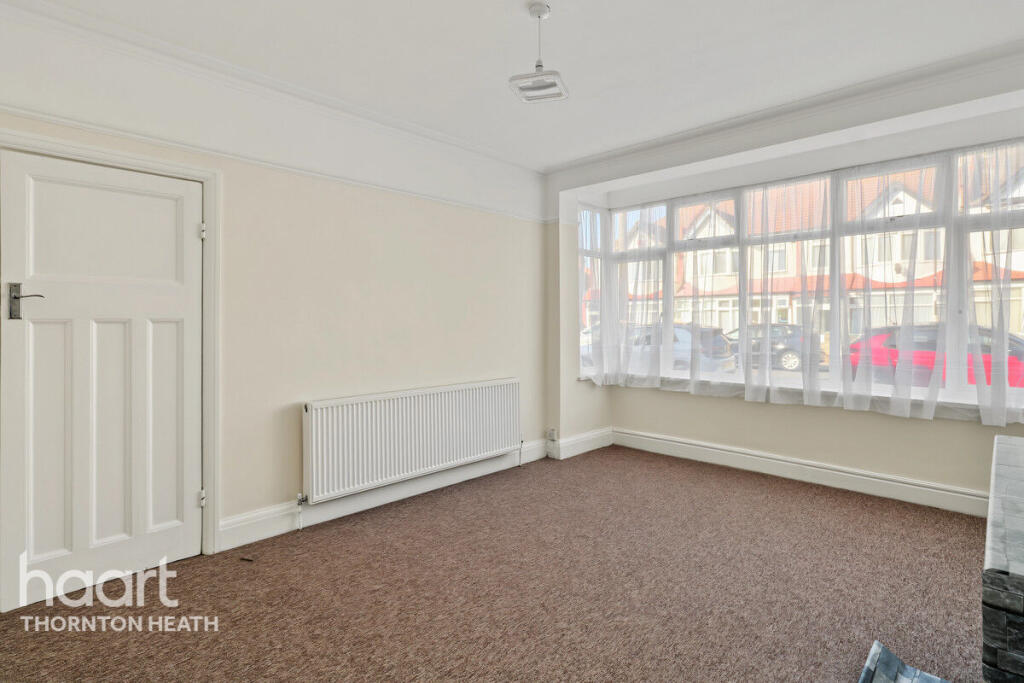 3-bed terraced on Mayfield Road, Thornton Heath, £500,000