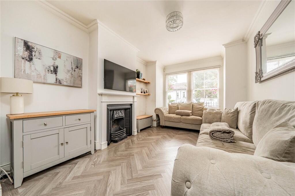 House in London - View 3