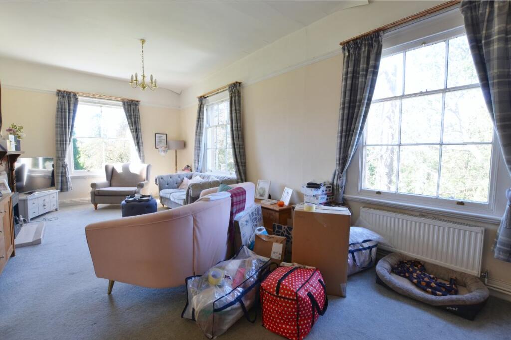 Apartment in Worcester - View 3