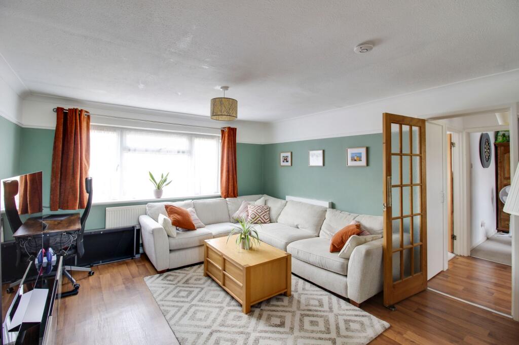 Apartment in St Neots, Eaton Ford - View 3
