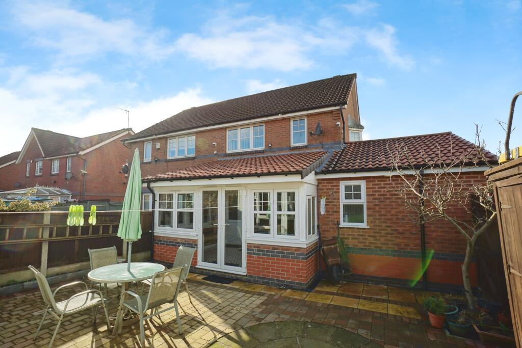 Cox Road, Coseley, Bilston, WV14 photo 4