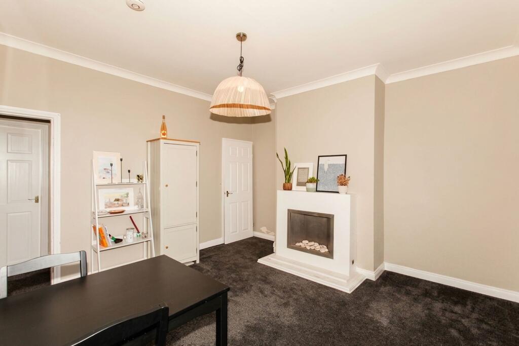 House in Bolsover, Scarcliffe - More