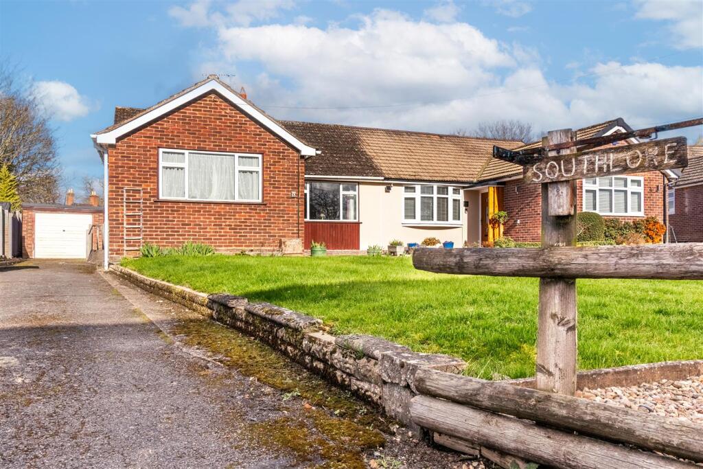 Main image of property: Thorn Way, Long Itchington, Southam