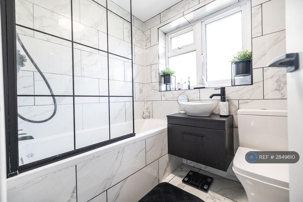 Additional image 18 of Woodrow Close, Catshill, Bromsgrove, B61