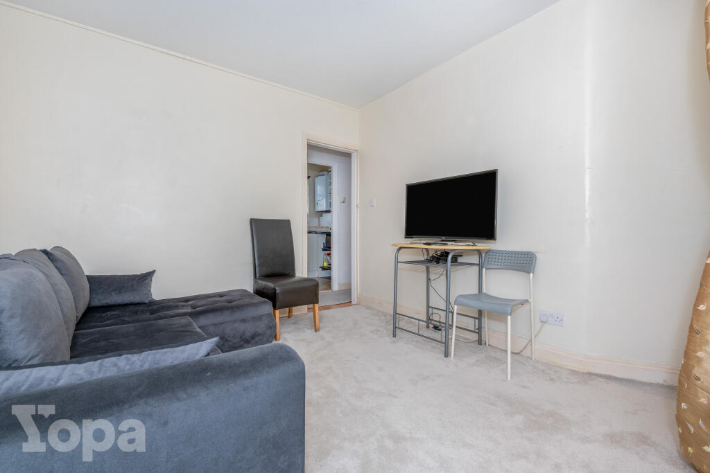 Apartment in Gravesham, Rosherville, Perry Street - More