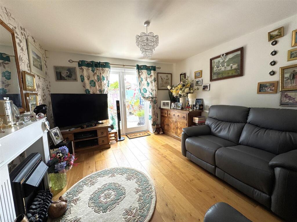 Stokes Mews, Newent photo 3