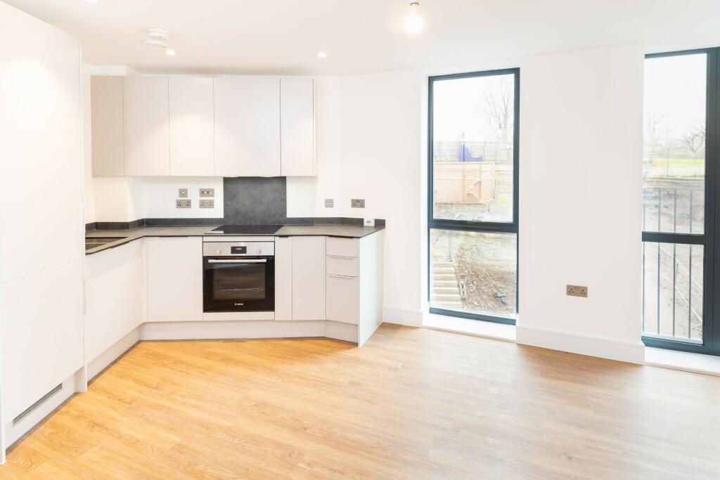 Main image of property: 12B Cavenham Court, 3 Broma Place, Bristol, BS5 6FQ