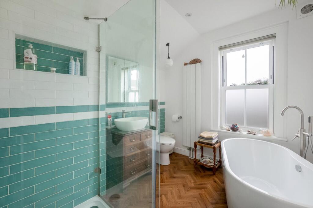 House in Stratford-on-Avon, Stratford-upon-Avon - View 4