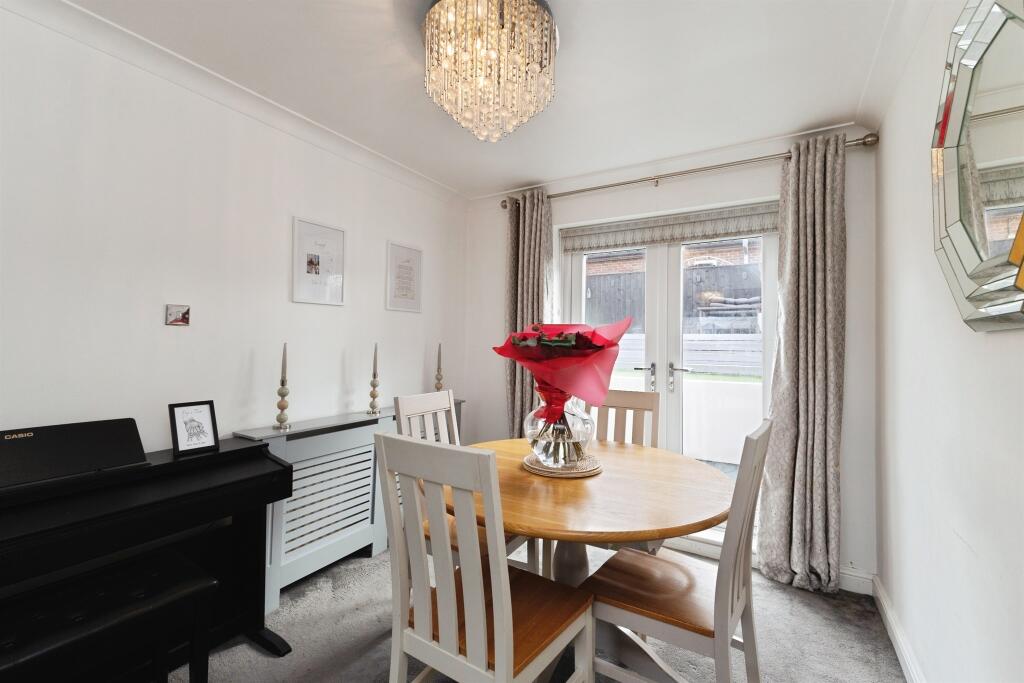 Aster Close, Marton-In-Cleveland, Middlesbrough photo 4