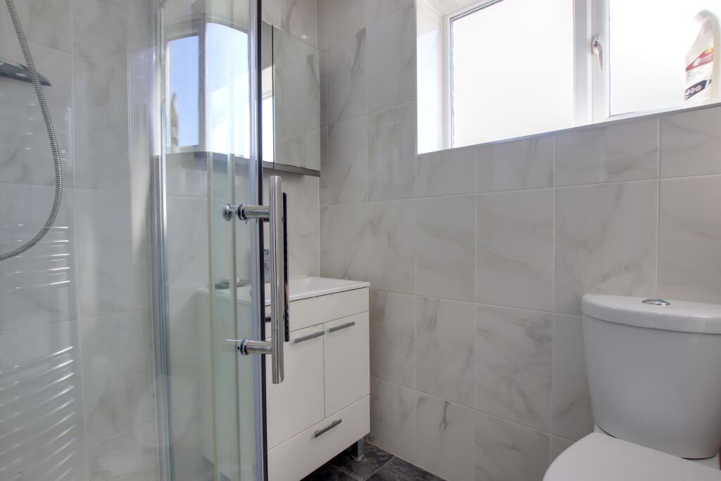 House in Fareham, Heathfield - More