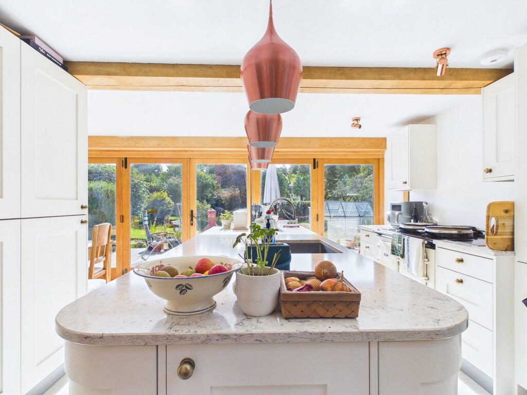 House in Rickmansworth, Chorleywood - View 3