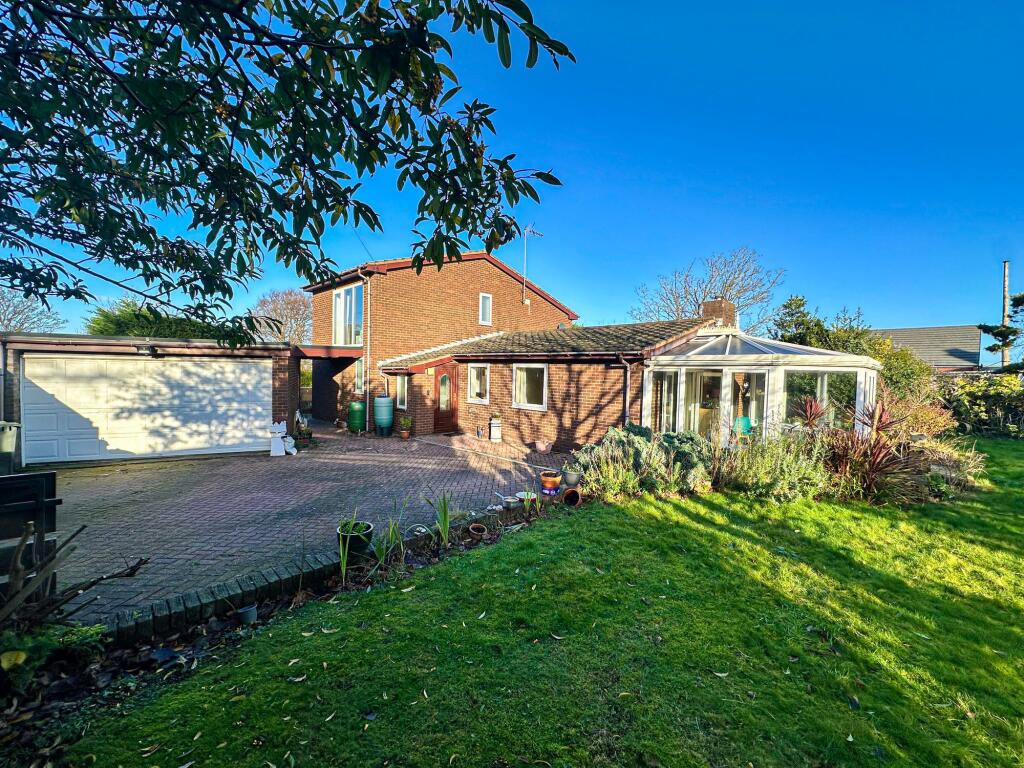 Main image of property: Moreton Road, Wirral, CH49