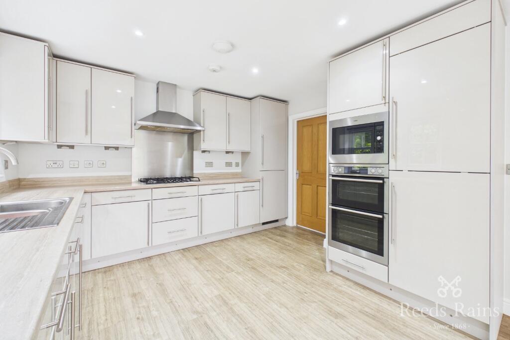 Brookwood Drive, Kirkham, Preston, Lancashire, PR4 photo 3