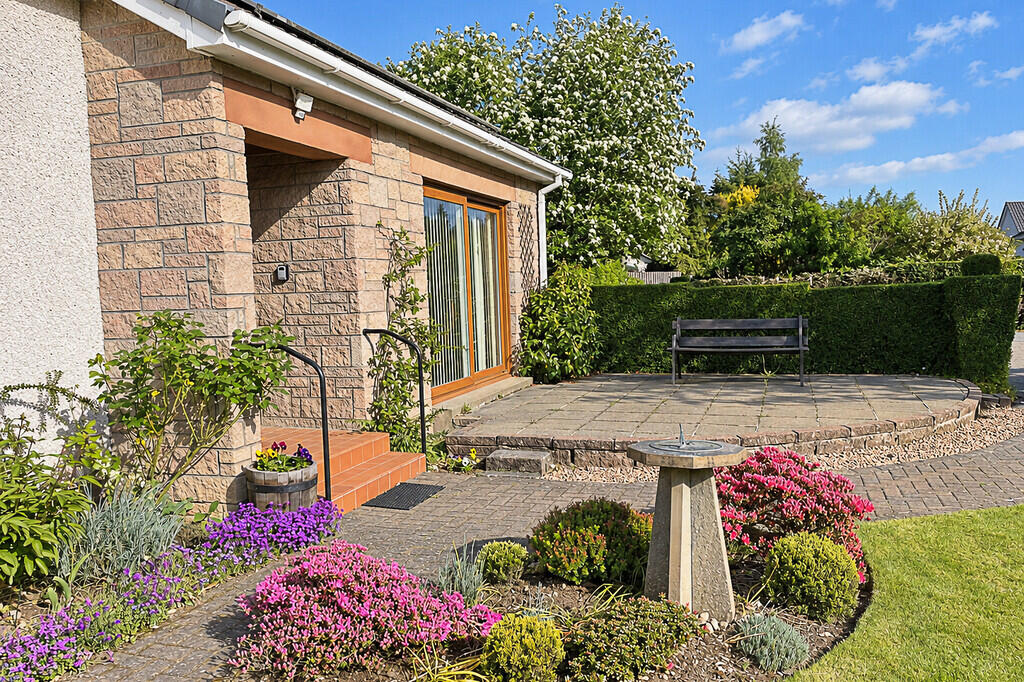 House in Perth - View 2