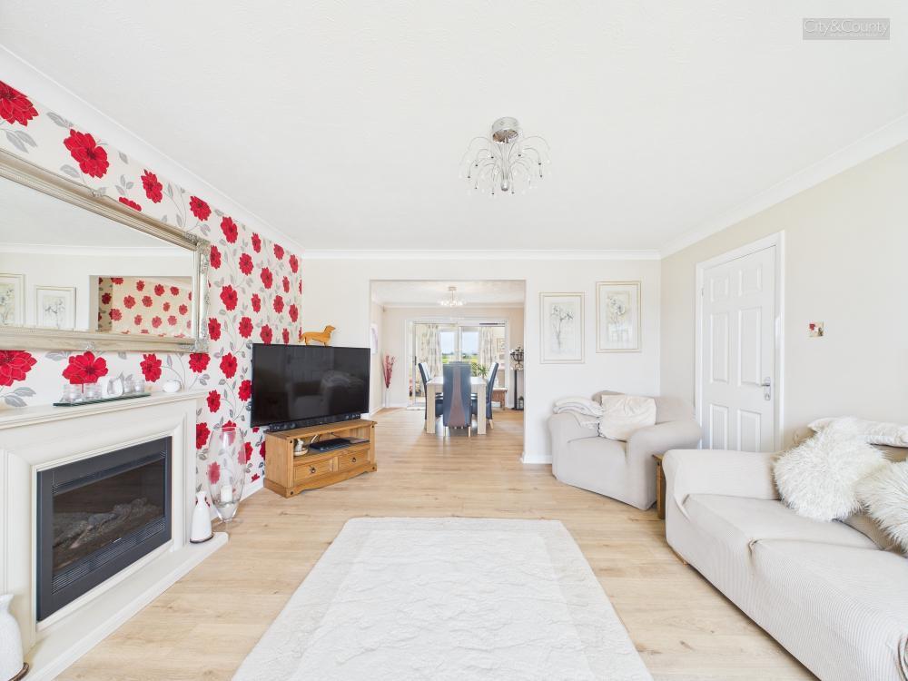Broadgate, Weston Hills, Spalding photo 3