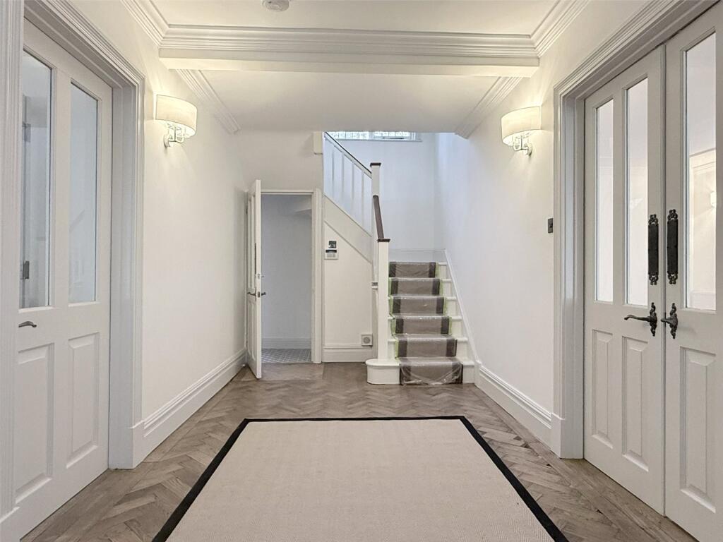 Main image of property: Lime Grove, London, N20