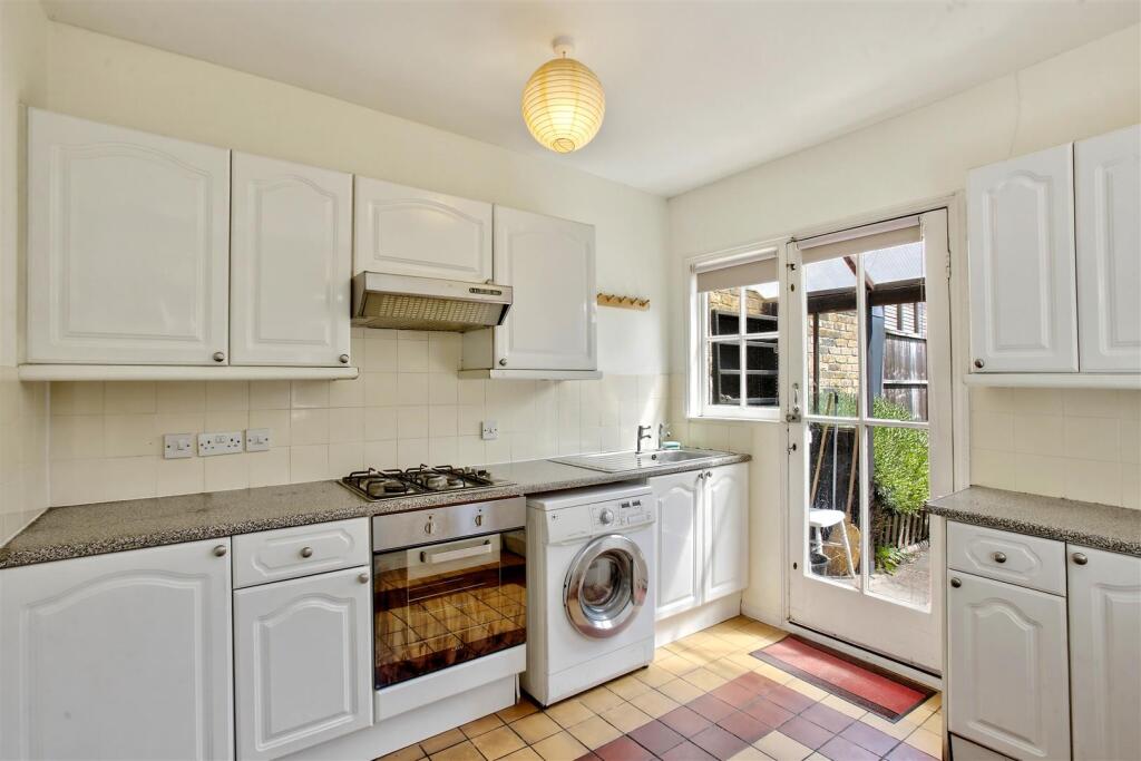 Fitzgerald Avenue, East Sheen, SW14 photo 3