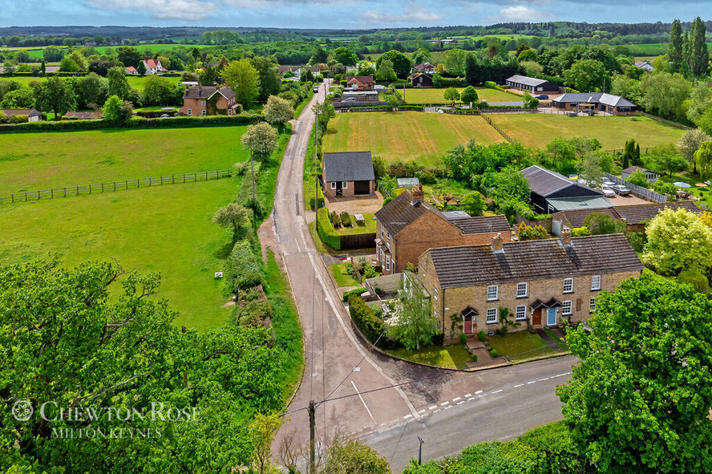 Witts End, Eversholt - View 3