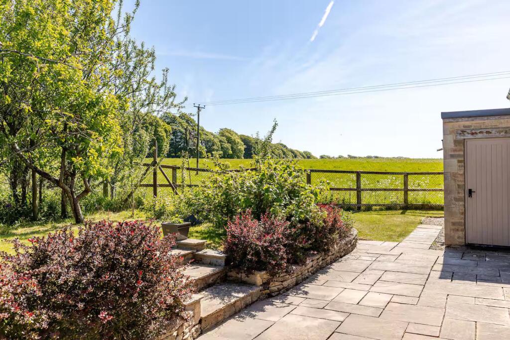 House in Cotswold, Rendcomb - View 5