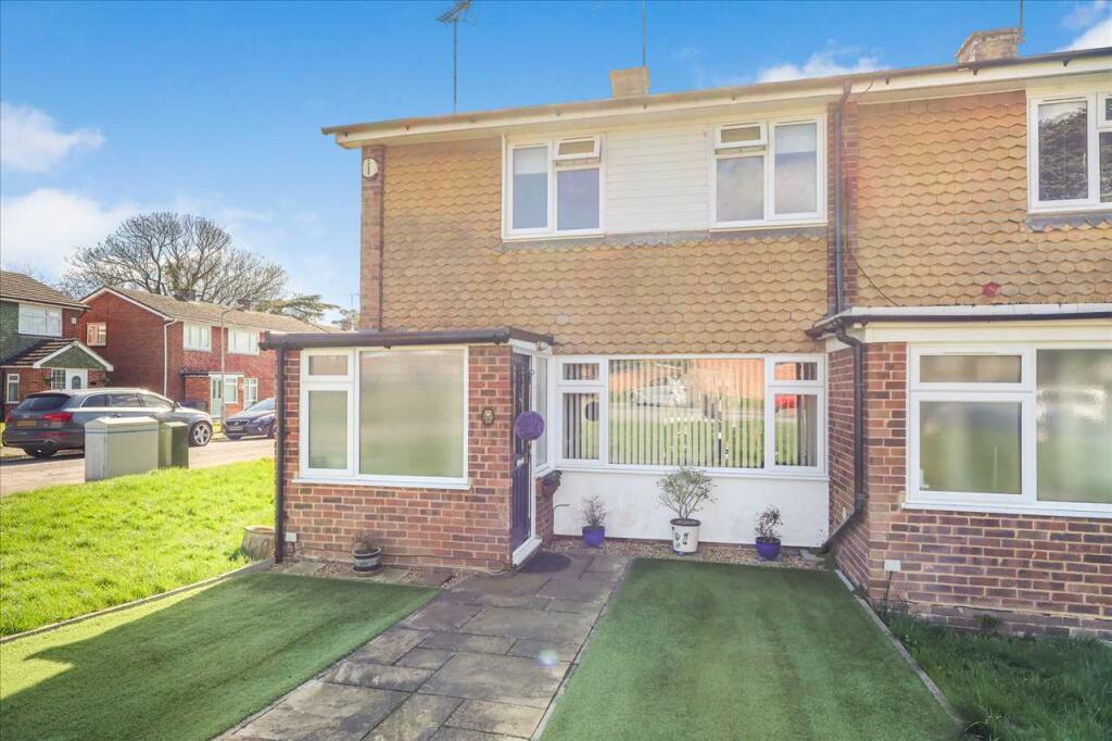 Main image of property: Devonshire Green, Farnham Royal