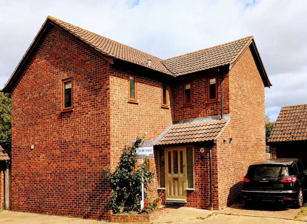 Churchfields, West Molesey, KT8. 4 bedroom detached house for sale