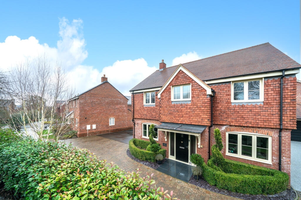 Main image of property: Chapel Drive, Aston Clinton, Aylesbury