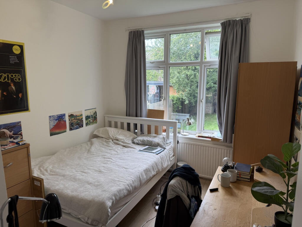 Apartment in London - More
