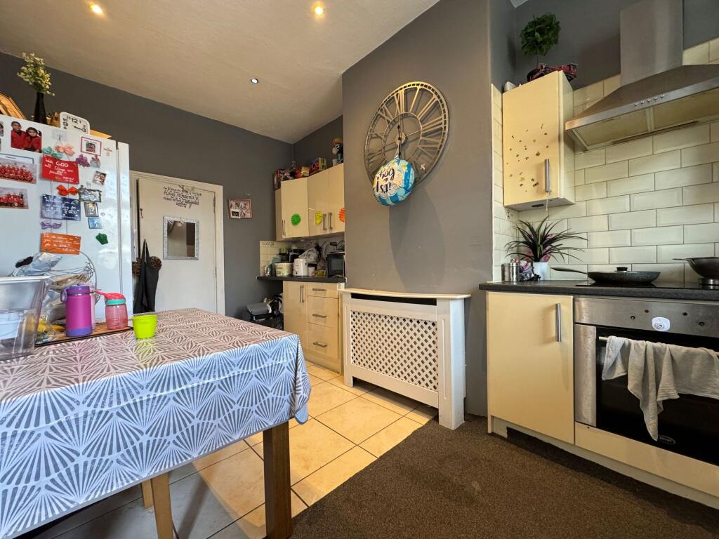 Catherine Street, Elland, HX5 photo 2