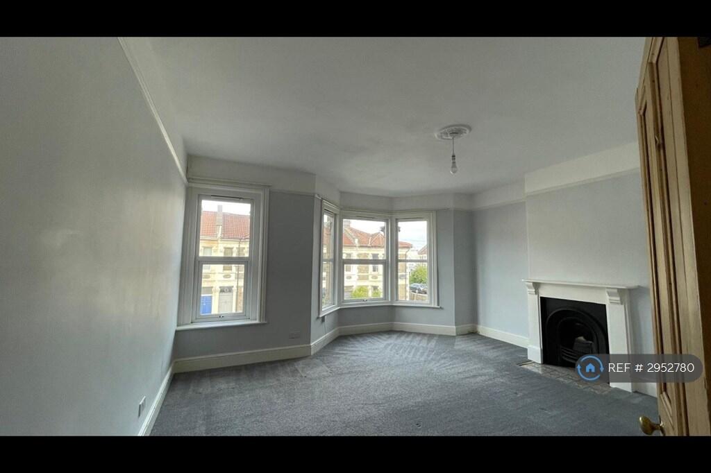 House in Bristol - View 4