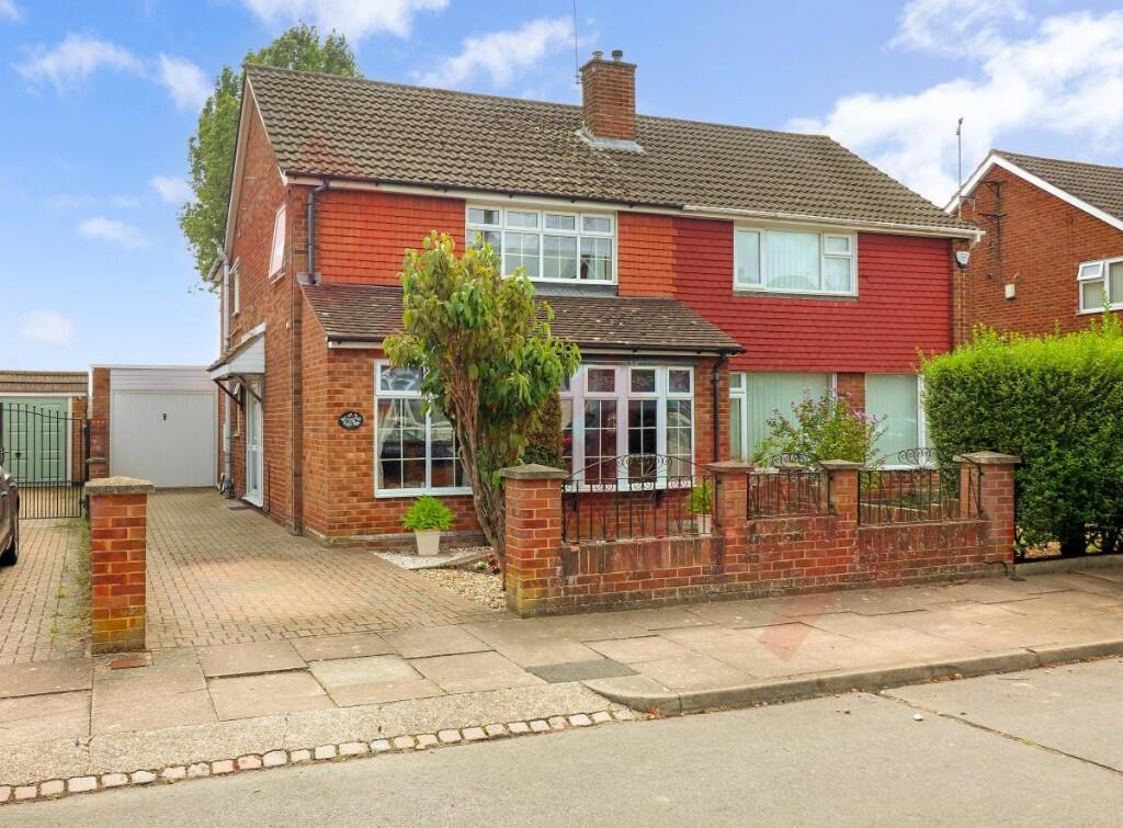 Main image of property: Gransden Close, Limbury Mead, Luton, LU3 2UJ