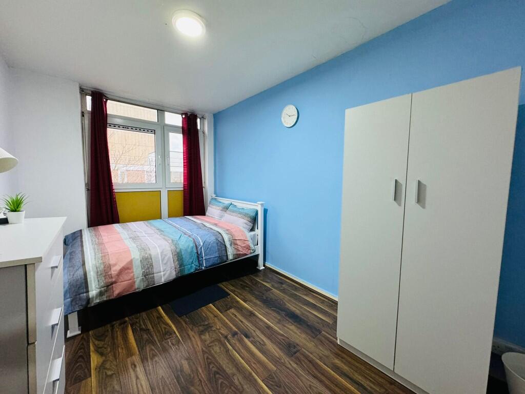 Main image of property: Smythe Street, London, E14